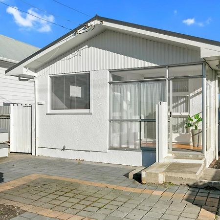 Coastal City Retreat - New Brighton Accommodation Крайстчърч Екстериор снимка