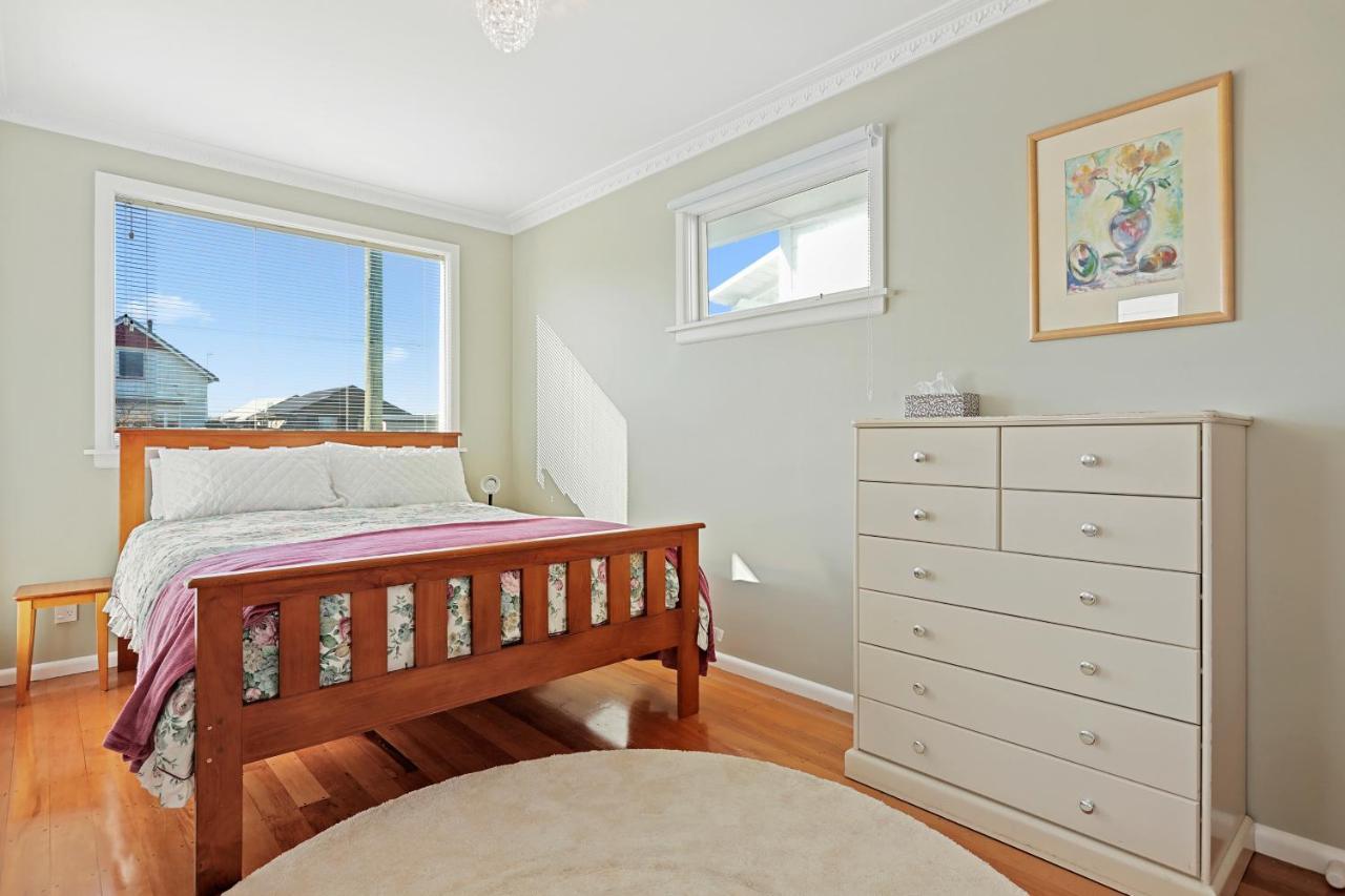 Coastal City Retreat - New Brighton Accommodation Крайстчърч Екстериор снимка